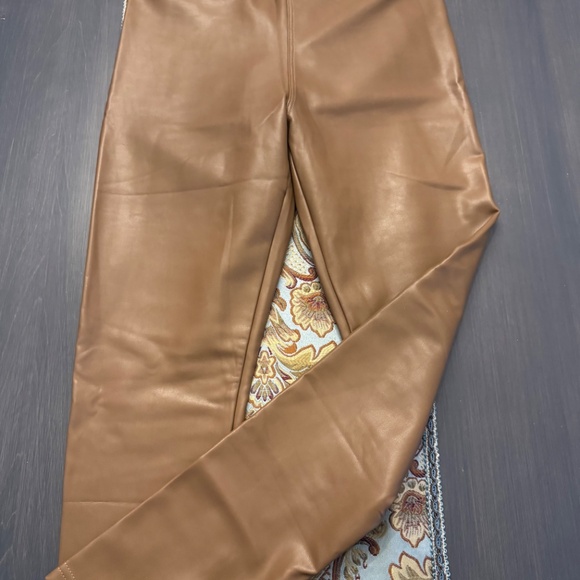 Faux Leather Women’s Leggings XL - Tan - Picture 7 of 7